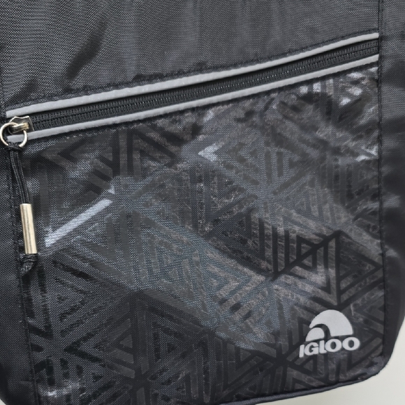 3/$15 Deal 🎉 Igloo Geometric Black Tote / Lunch Bag - Picture 2 of 10